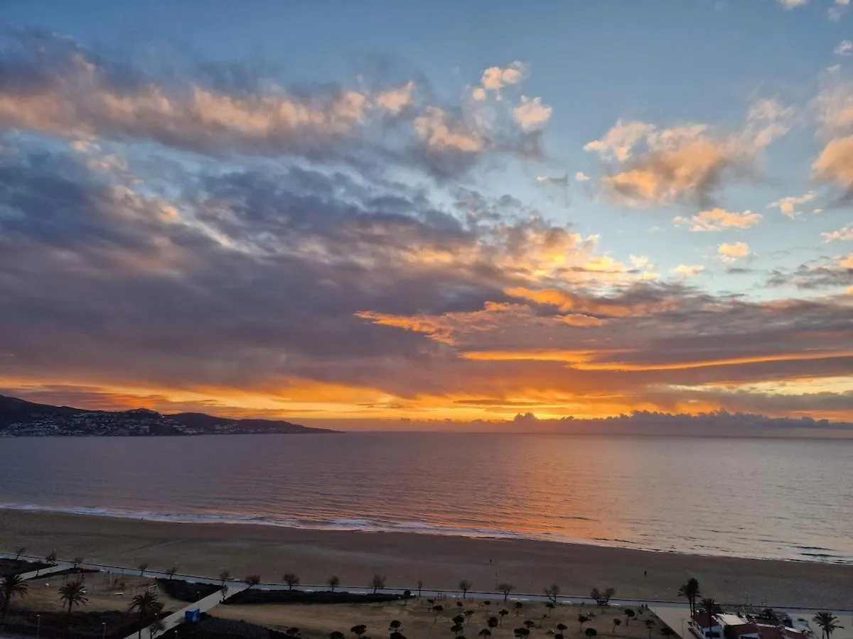 Luxury Sea View Studio Empuriabrava 0*,  Spain